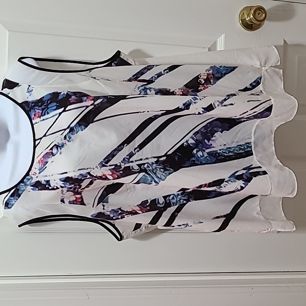 Sleeveless Blouse